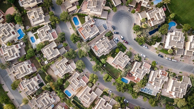 aerial-view-of-buildigns-1642125